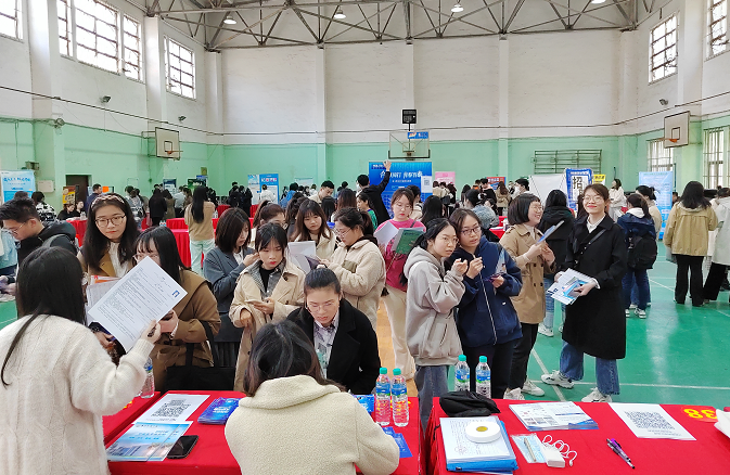 leyu乐鱼在线官网举行女生专场双选会