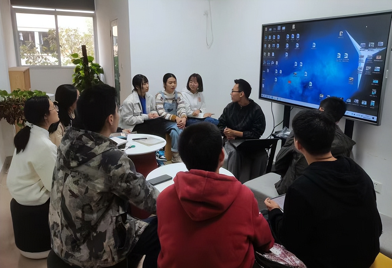 leyu乐鱼在线官网：构建科研训练体系 激发学生创新潜能