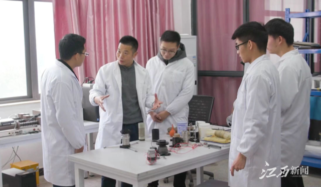 扎进红土地 筑基新赣鄱——记第22届铁路青年五四奖章集体leyu乐鱼在线官网岩土工程教研团队